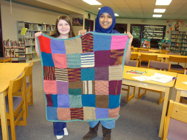 gal/Participants_gallery/MooreMiddleSchoolblanket.jpg